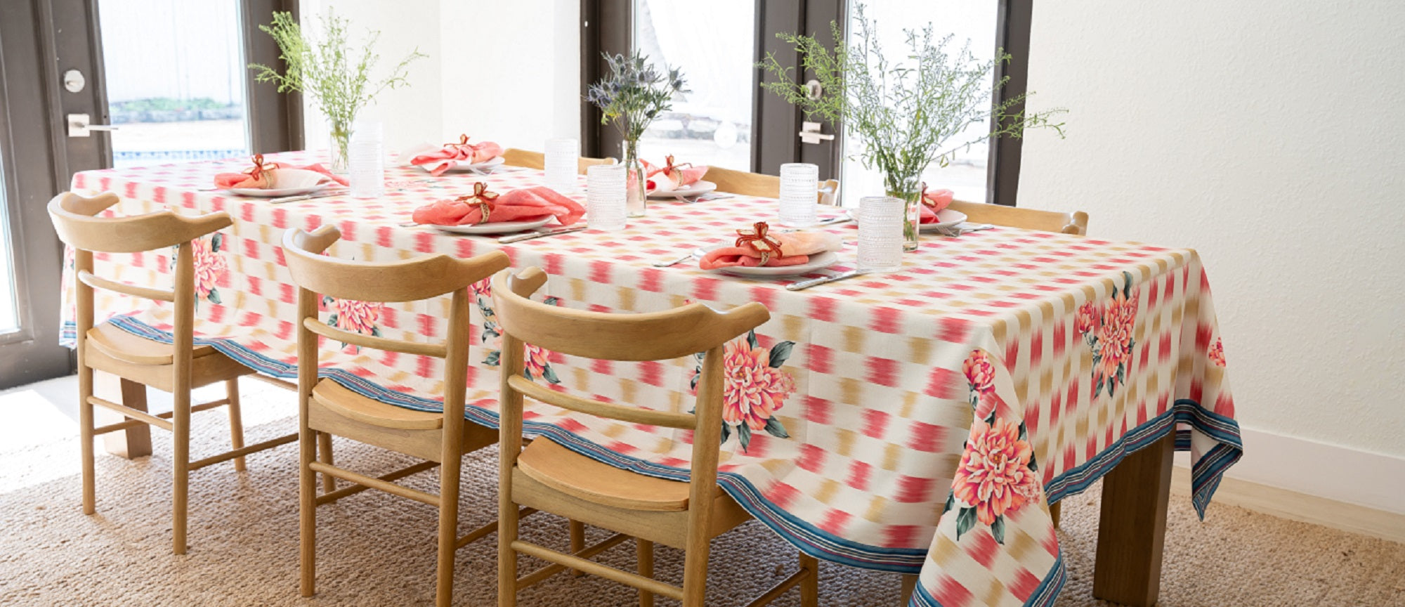 Spring VIP Bundle: 1 Tablecloth + 8 Free Napkins