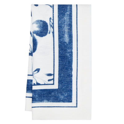 Shades of indigo paint a scene of wild flowers over crisp white linen-like fabric. The Naples napkins exude effortless style– timeless, simple and chic– perfect for outdoor dining.